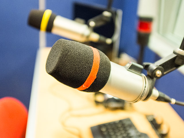 Tra poco a Cuore e Denari – Radio 24 si parlerà di Servizio Civile…