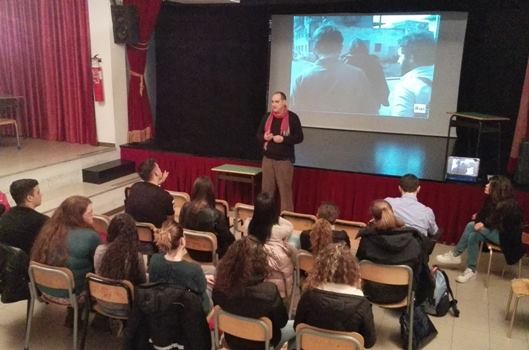 un8217immagine-dell8217incontro-che-abbiamo-tenuto-ieri-presso-listituto-di-istruzione-superiore-viale-marco-fulvio.jpg Un’immagine dell’incontro che abbiamo tenuto ieri presso l’Istituto di Istruzione Superiore “Viale Marco Fulvio…